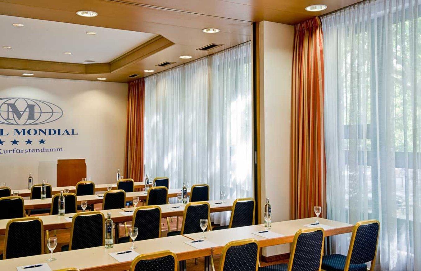 Mondial Am Kurfürstendamm Hotel 4*